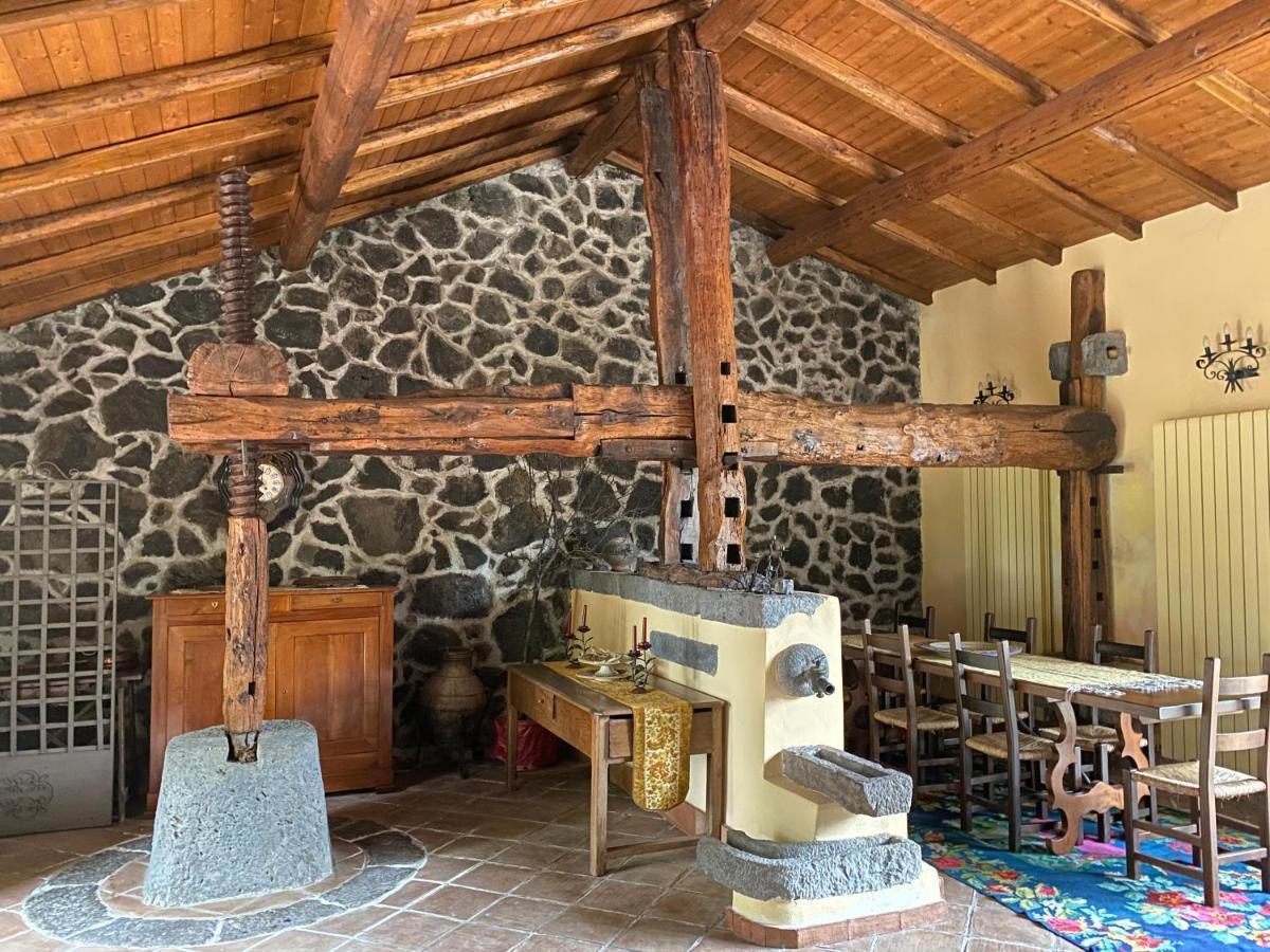 Bed And Breakfast Il Glicine Пиедимонте Етнео Екстериор снимка