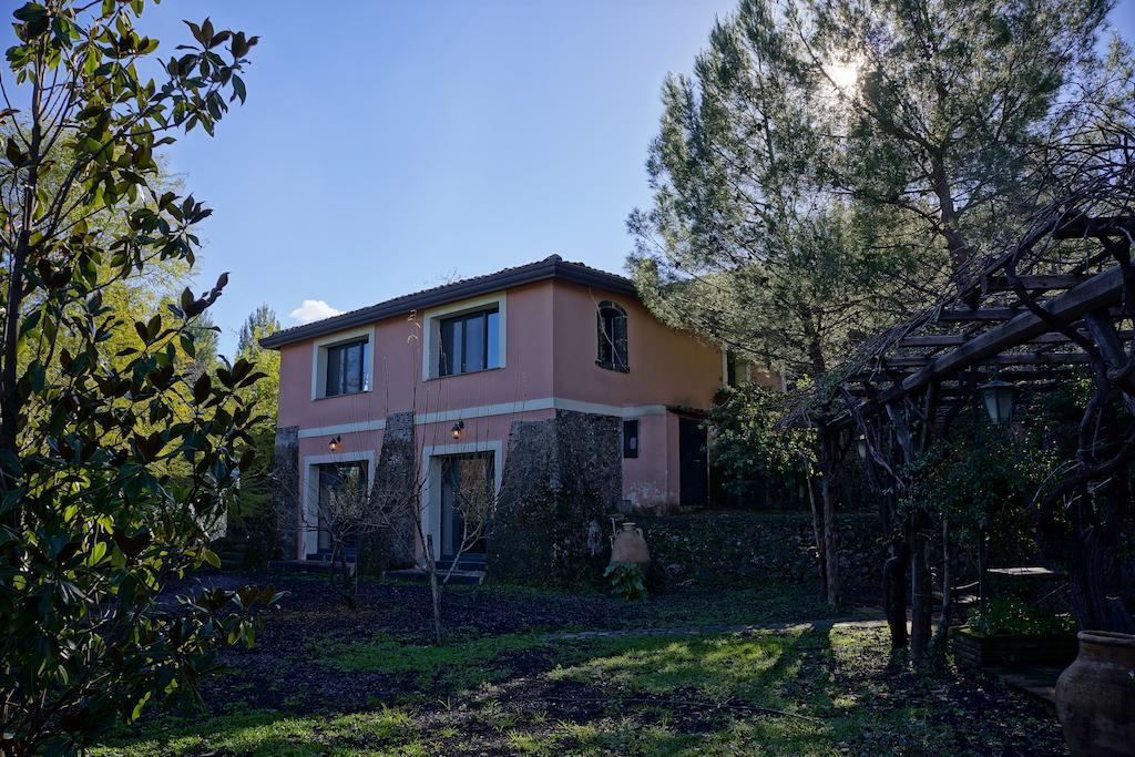 Bed And Breakfast Il Glicine Пиедимонте Етнео Екстериор снимка